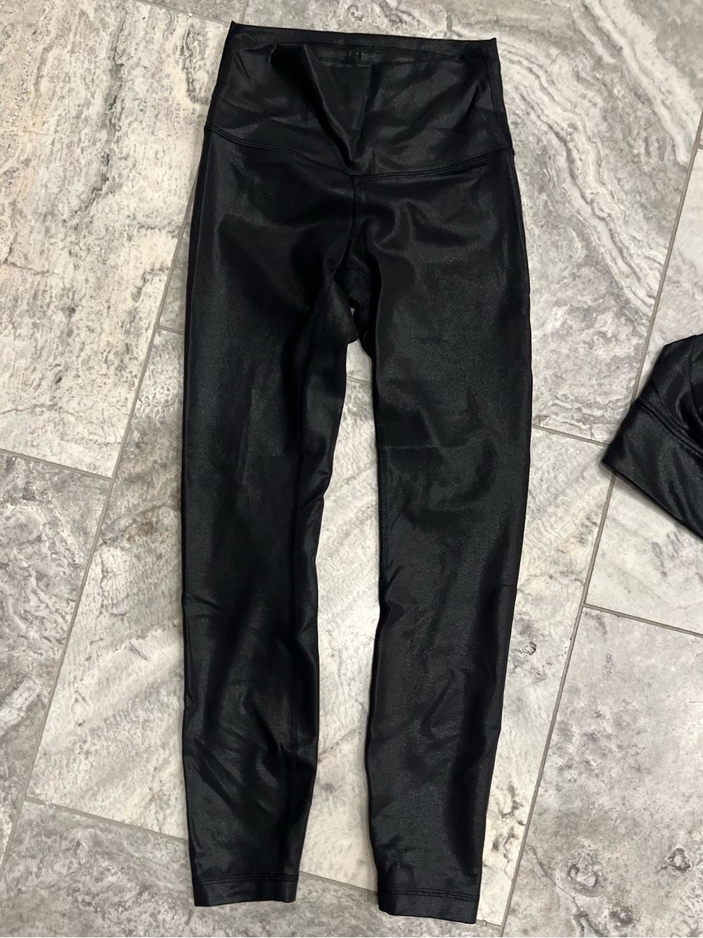 lululemon athletica matching set Black High-Rise Leggings & Sports Bra Set - Picture 2 of 8